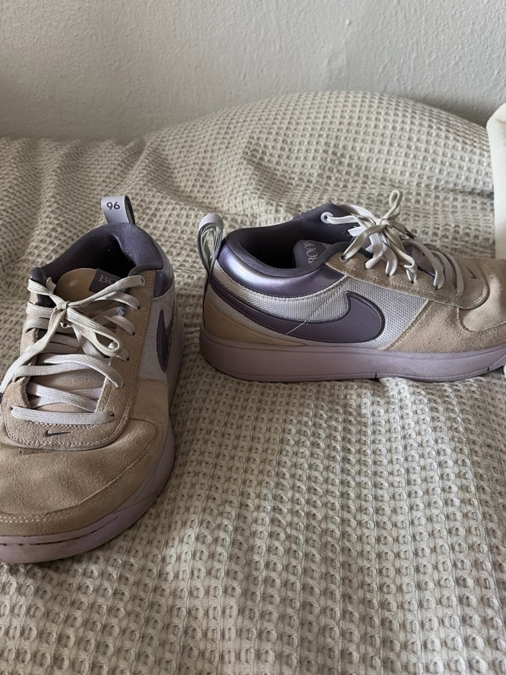 Nike Men’s Devin Booker 1’s Low-Top Sneakers